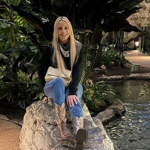 Meet your Posher, Melody